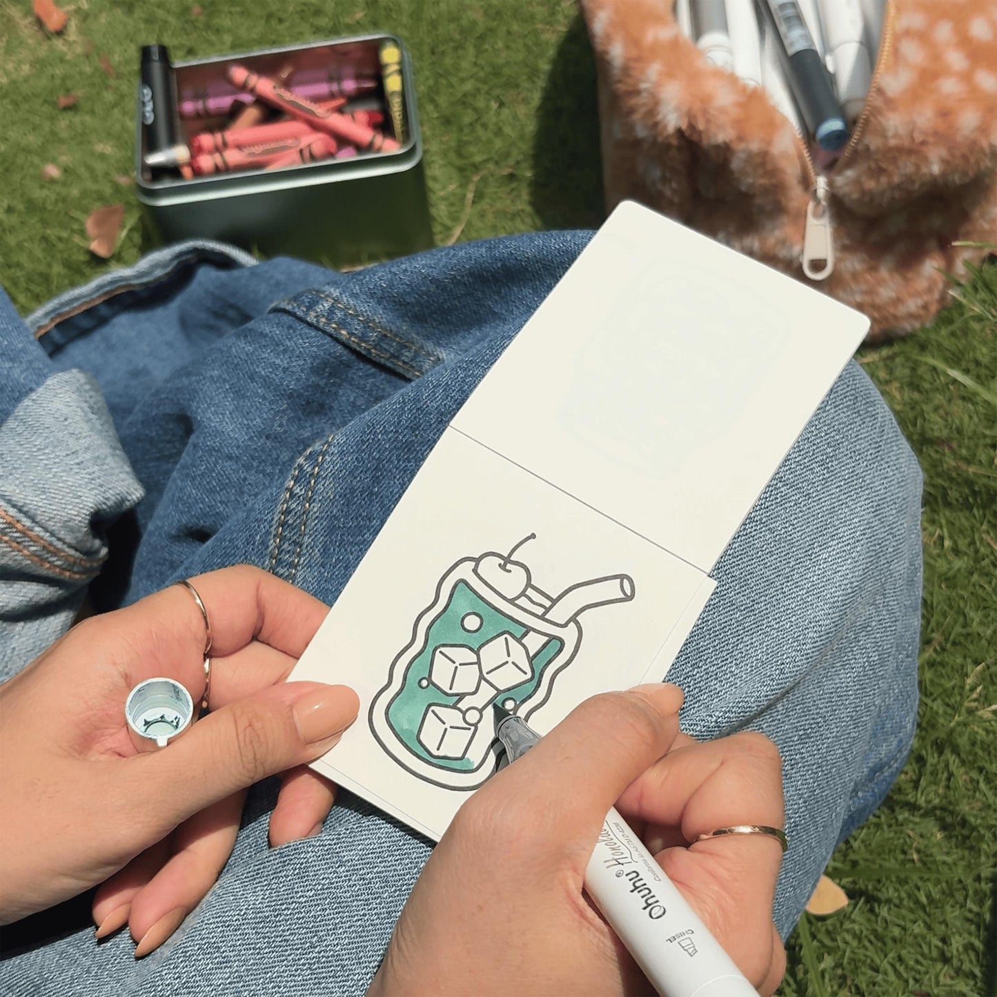 🎨 Mini Coloring Book – Stress Relief, Food & Drink & Comfy Patterns.